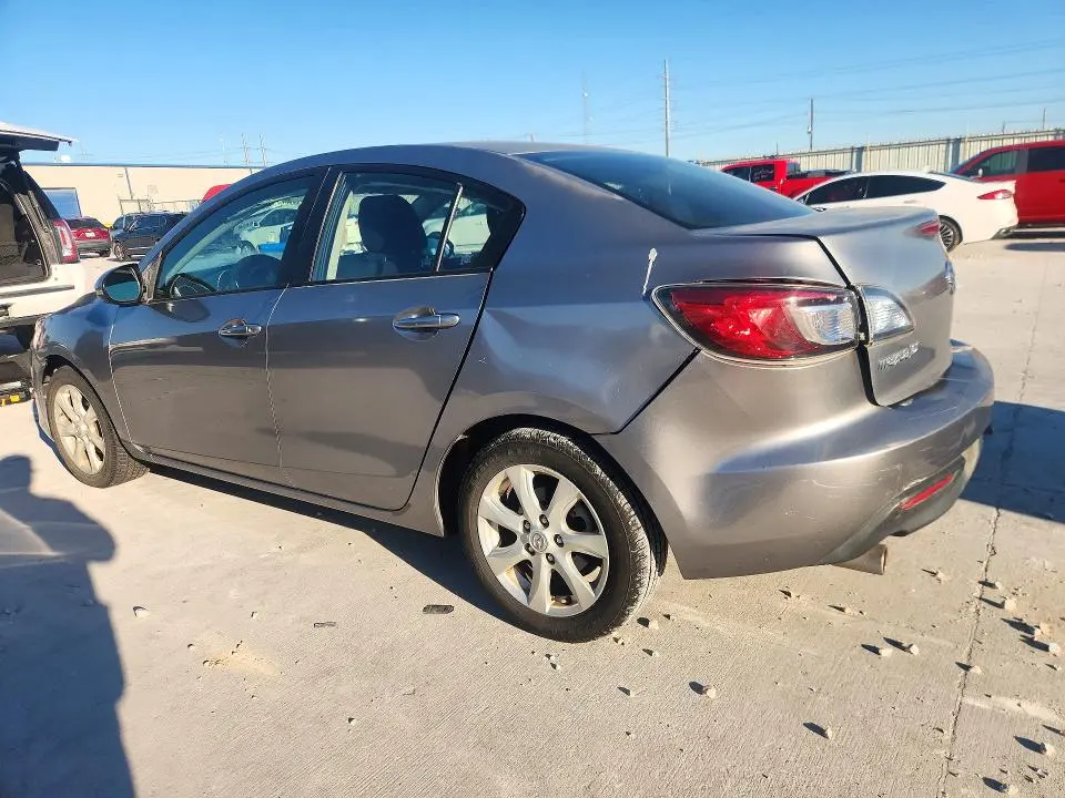 2010 MAZDA 3 I  