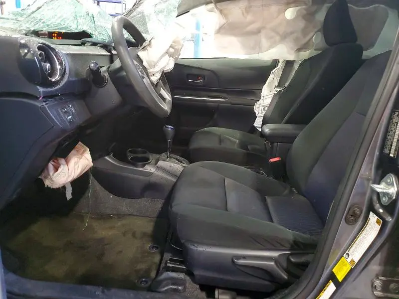 2015 TOYOTA PRIUS C TWO  