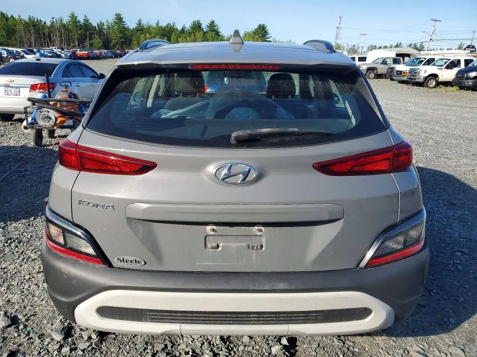 2022 HYUNDAI KONA SE  