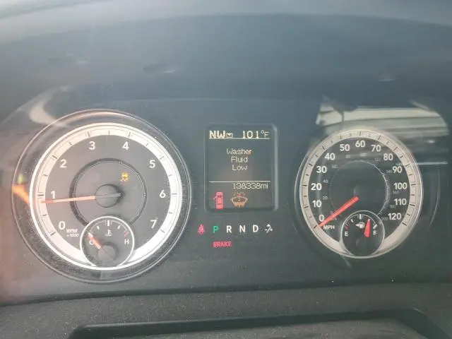 2015 RAM 1500 SLT  