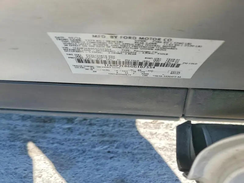 2016 FORD TAURUS SEL  