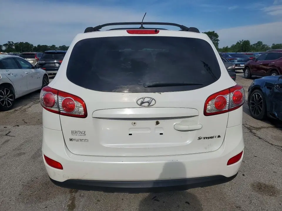 2011 HYUNDAI SANTA FE GLS  