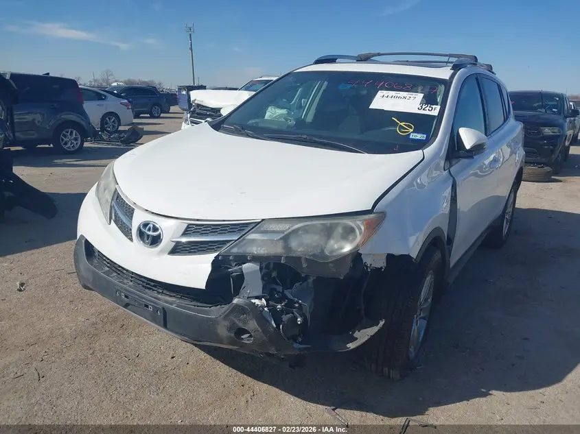 2015 TOYOTA RAV4 XLE
