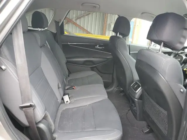 2017 KIA SORENTO LX