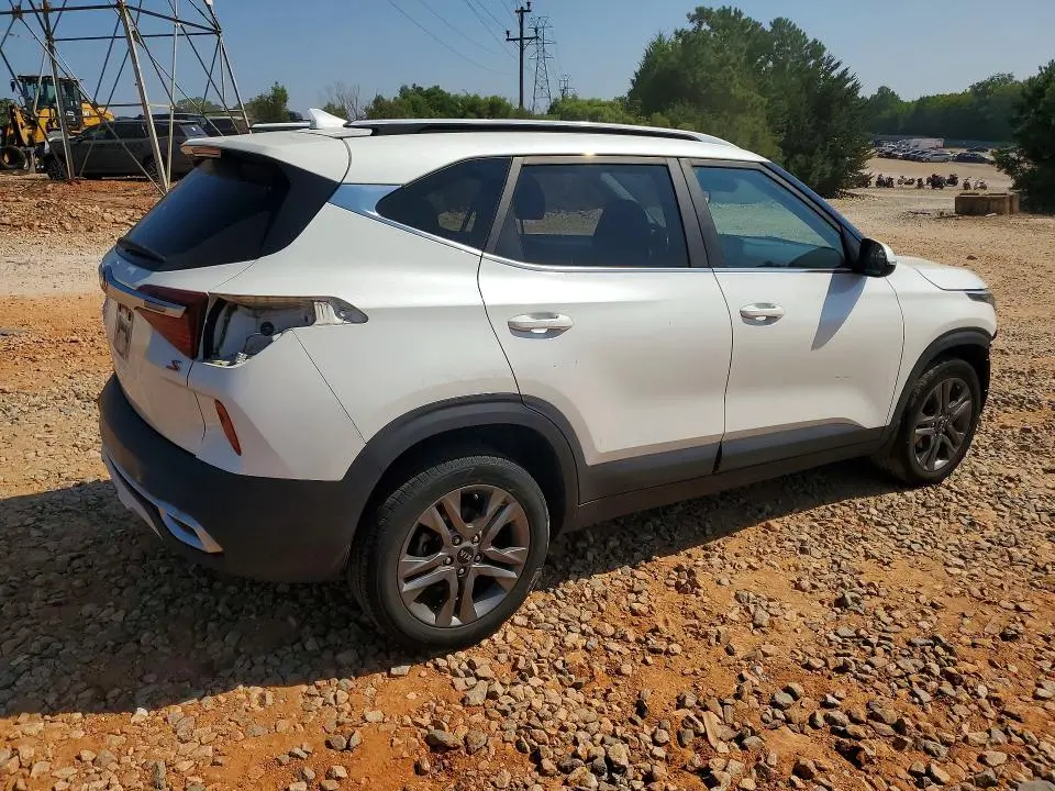 2021 KIA SELTOS S  
