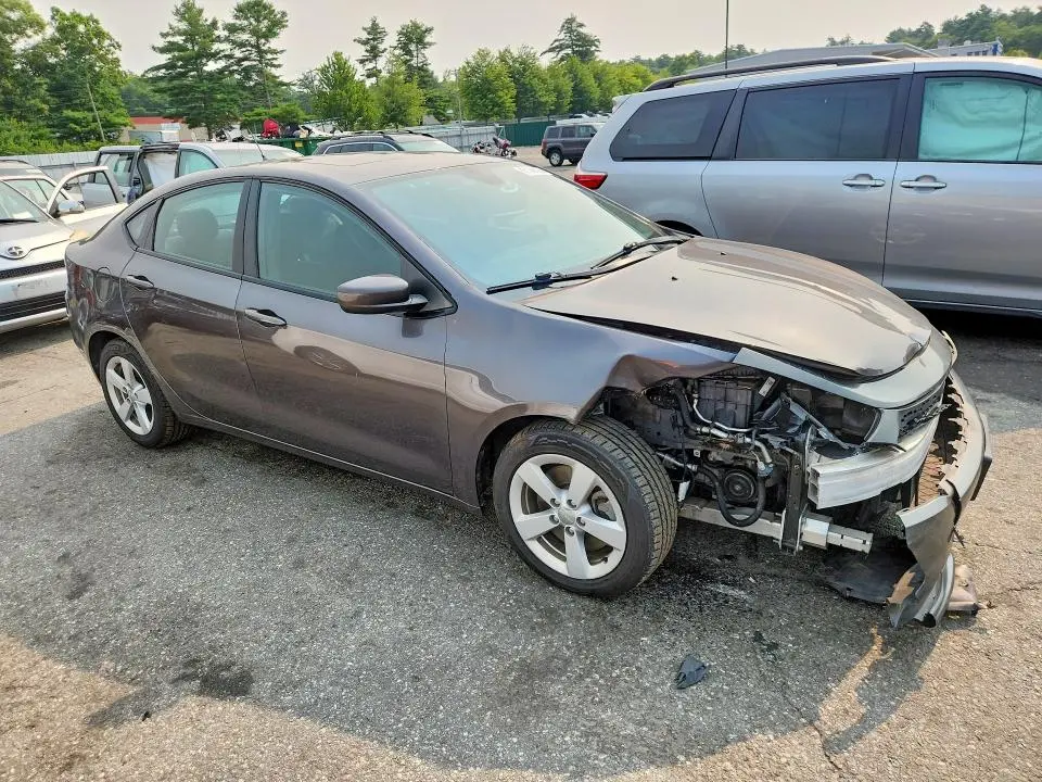 2015 DODGE DART SXT  