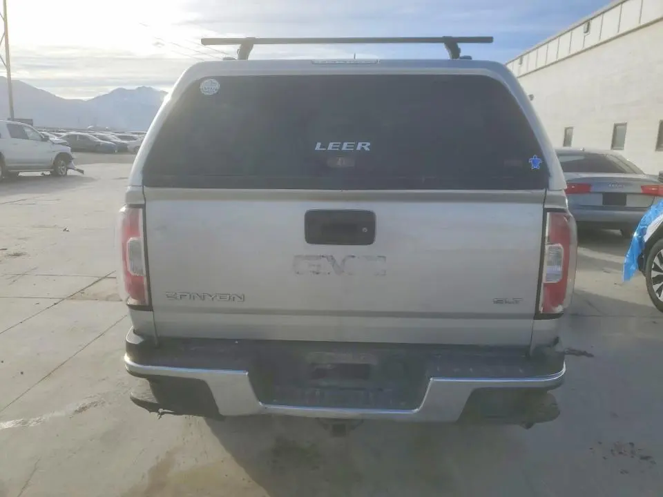2017 GMC CANYON SLT  