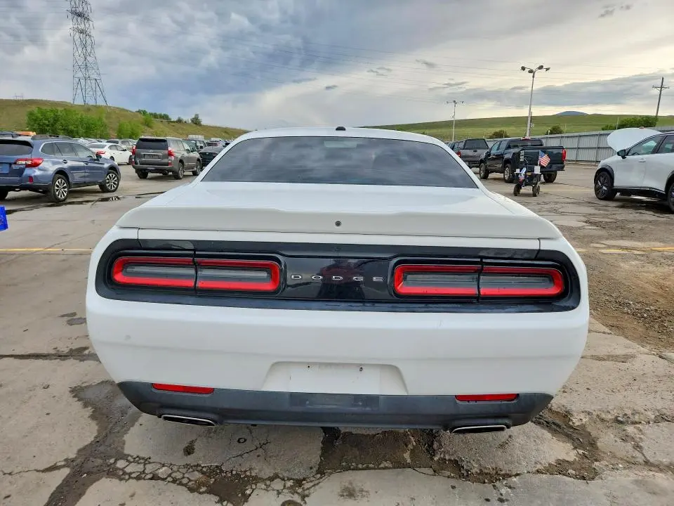 2019 DODGE CHALLENGER SXT  