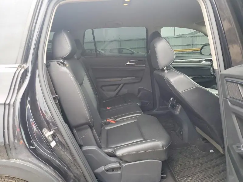 2018 VOLKSWAGEN ATLAS SE  