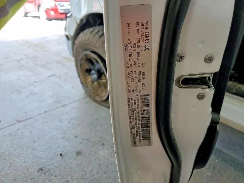 2015 RAM 1500 SLT  