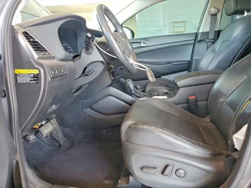 2018 HYUNDAI TUCSON SEL PLUS  