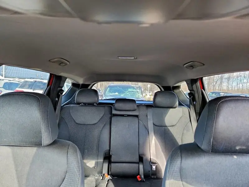 2019 HYUNDAI SANTA FE SE 2.4L  
