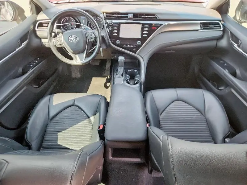 2018 TOYOTA CAMRY SE  