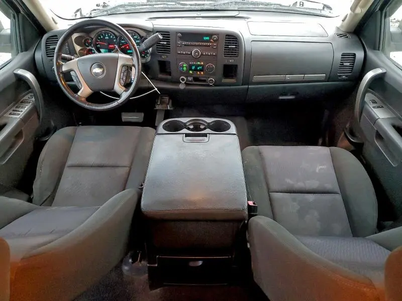 2011 CHEVROLET SILVERADO C1500 LT  