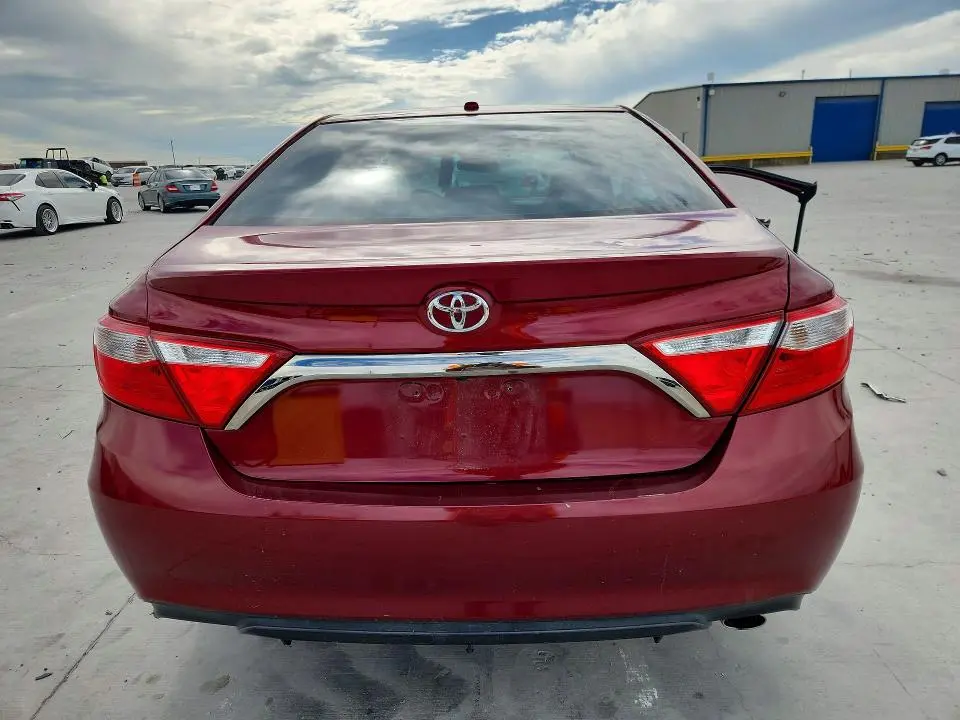 2015 TOYOTA CAMRY XSE  