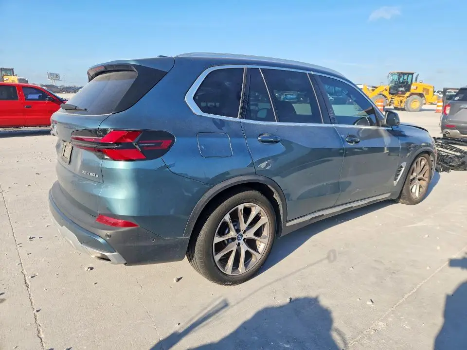 2025 BMW X5 XDRIVE50E  