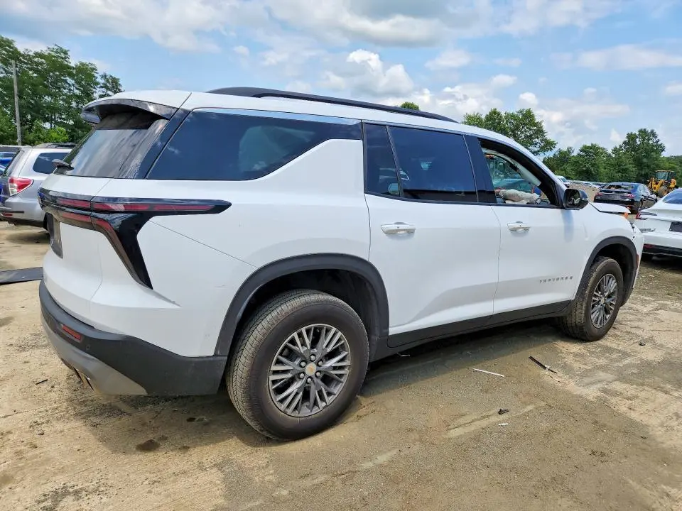2025 CHEVROLET TRAVERSE LT  