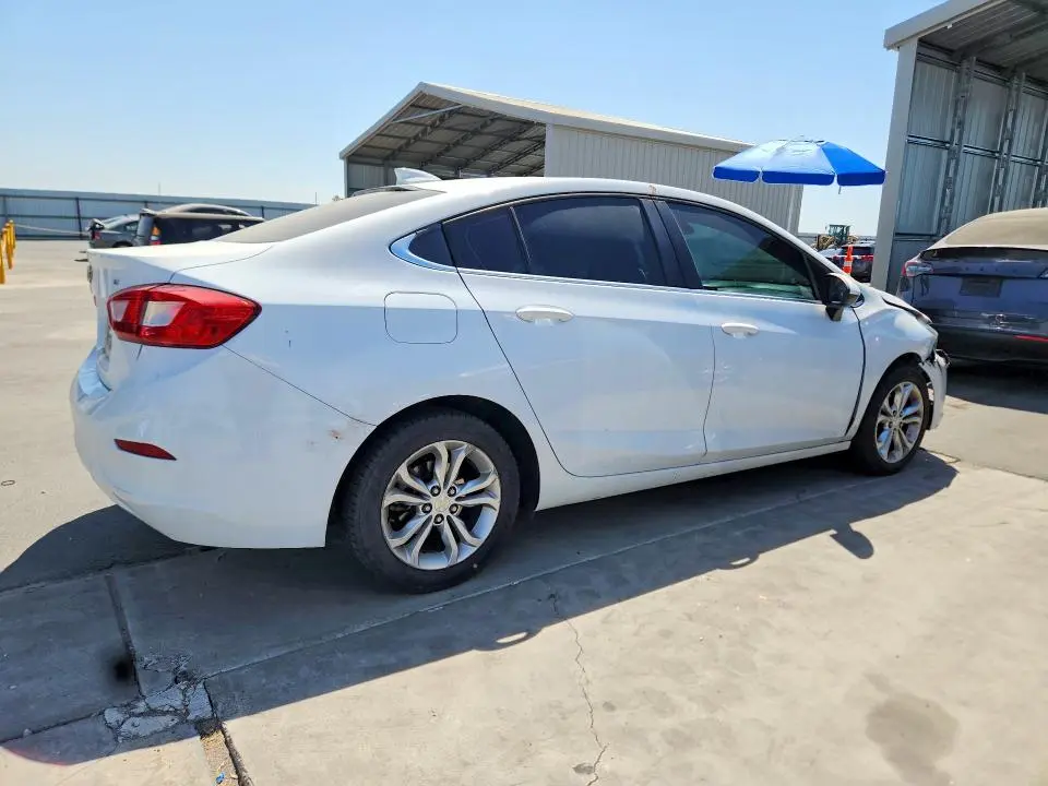 2019 CHEVROLET CRUZE LT  