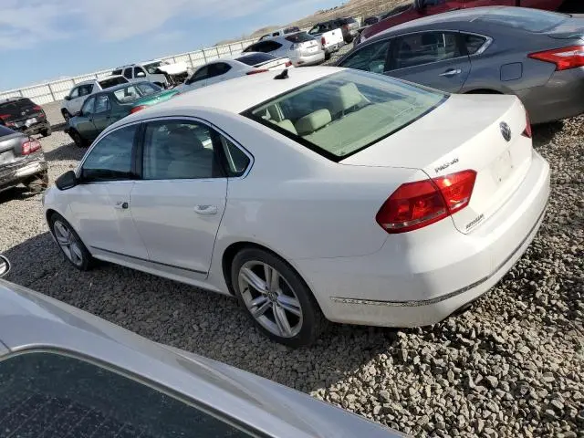 2015 VOLKSWAGEN PASSAT SE  