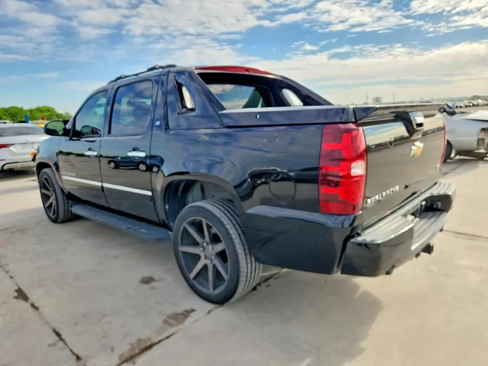 2011 CHEVROLET AVALANCHE LT  