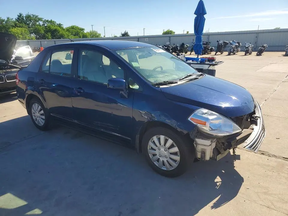 2010 NISSAN VERSA 1.8 S  
