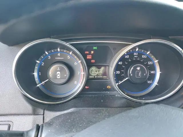 2013 HYUNDAI SONATA SE  