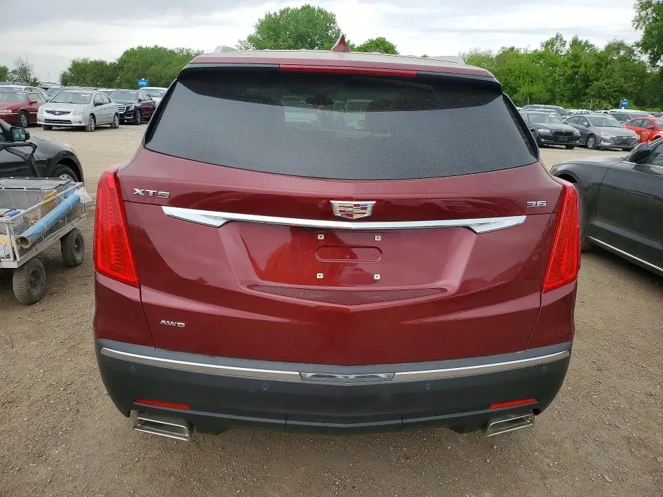 2017 CADILLAC XT5 LUXURY  