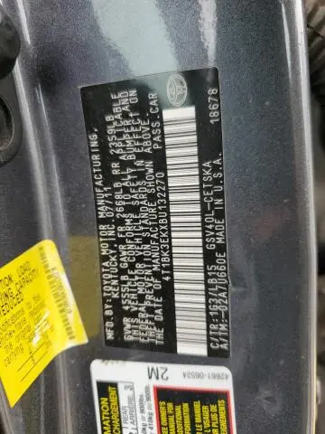 2011 TOYOTA CAMRY SE  