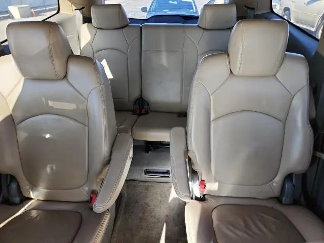 2010 CHEVROLET TRAVERSE LT  