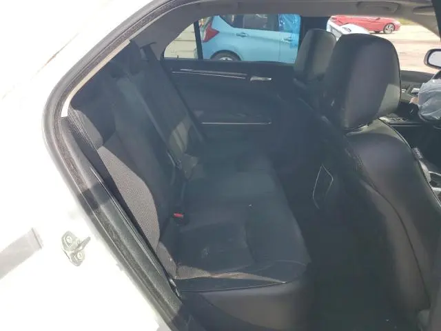 2017 CHRYSLER 300C   
