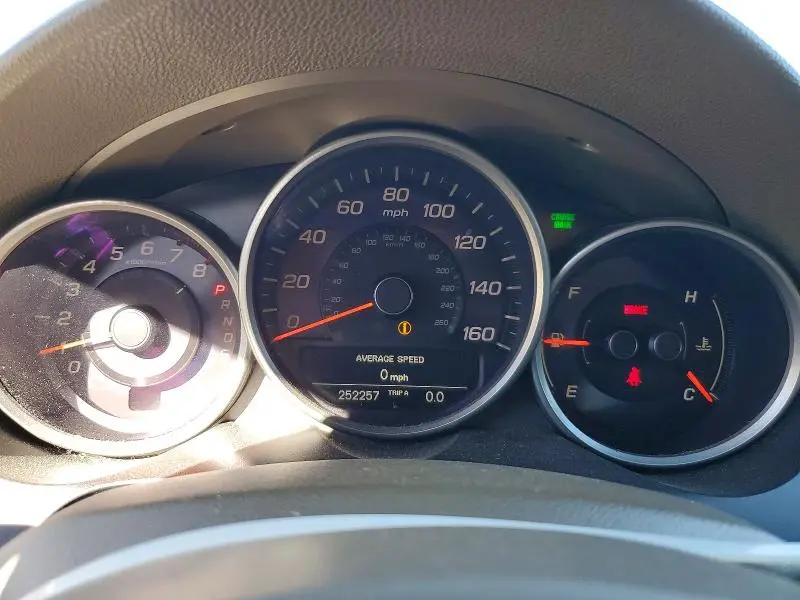 2010 ACURA RL   