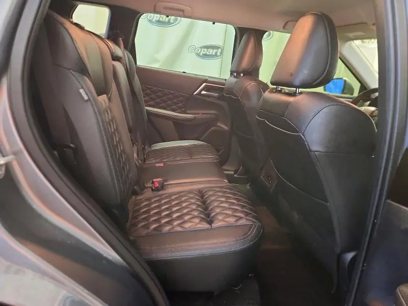 2023 MITSUBISHI OUTLANDER SEL  