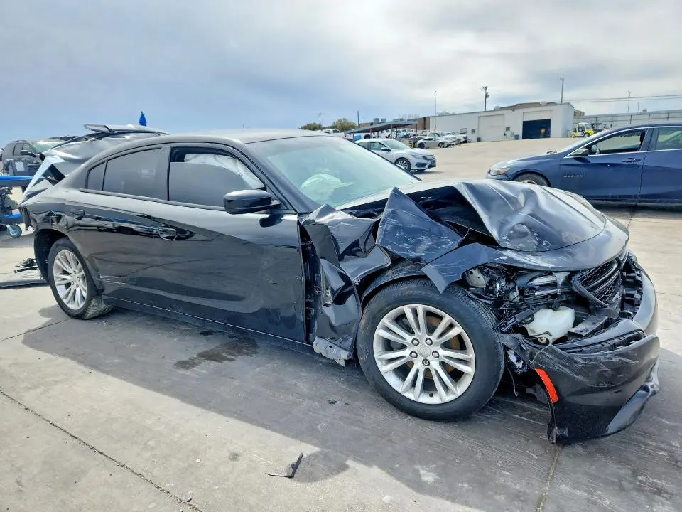 2018 DODGE CHARGER SXT  