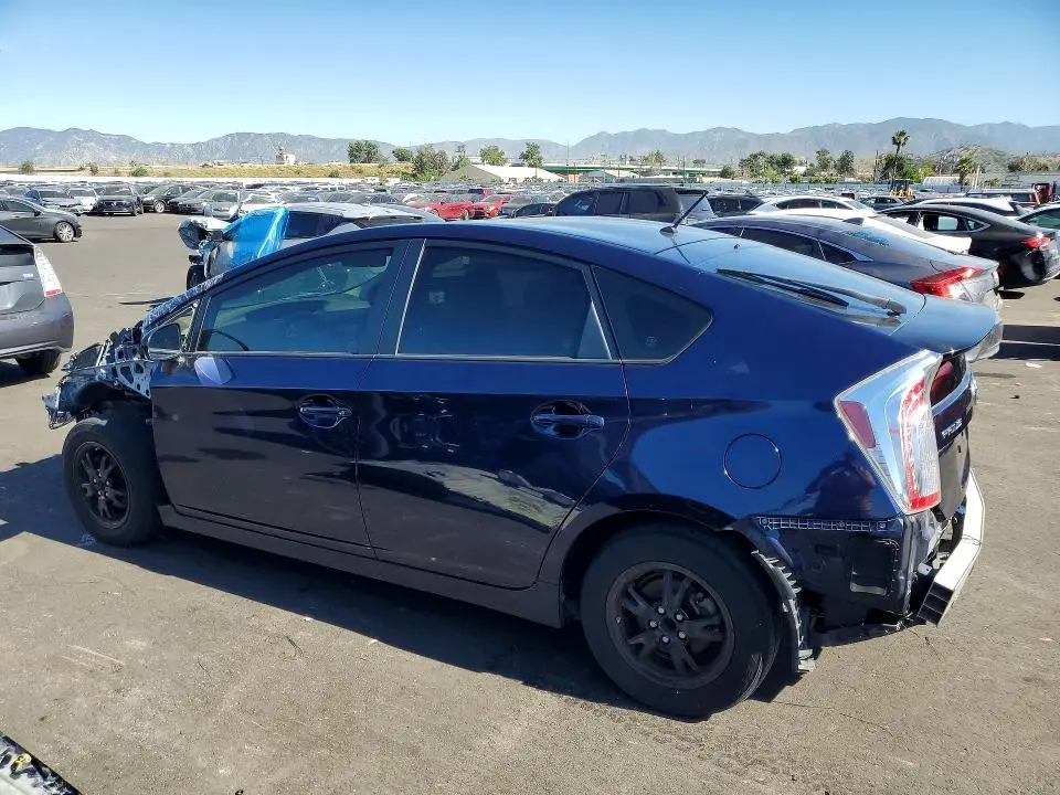 2013 TOYOTA PRIUS TWO  