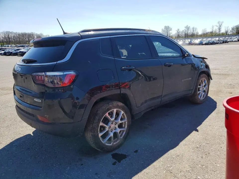 2023 JEEP COMPASS LATITUDE LUX  