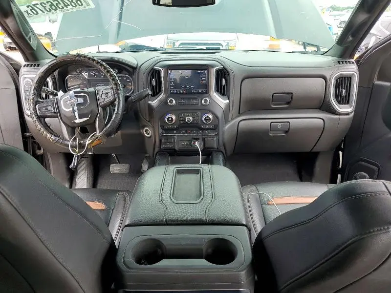 2021 GMC SIERRA K2500 AT4  