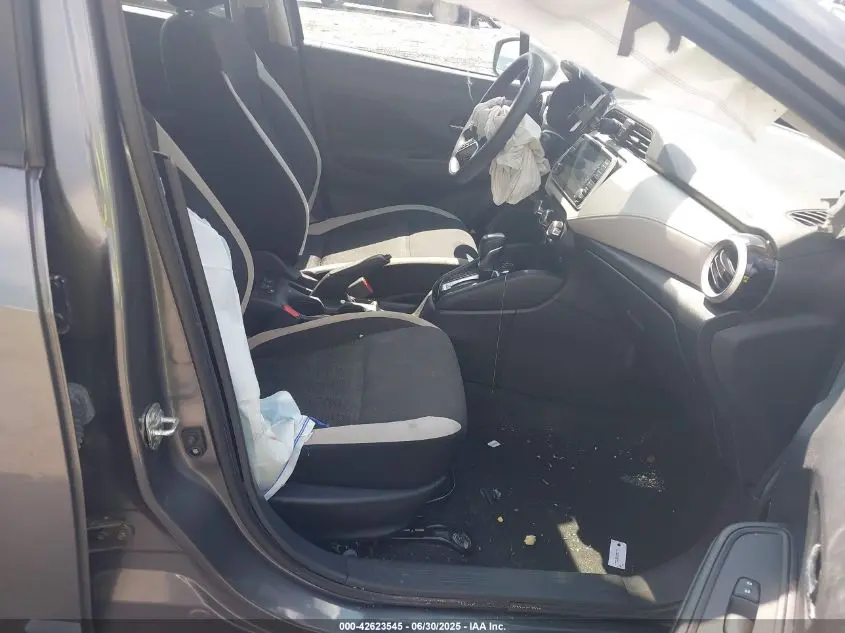 2021 NISSAN VERSA SV XTRONIC CVT