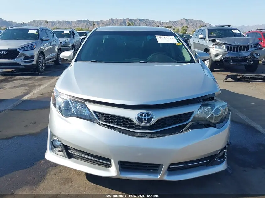 2013 TOYOTA CAMRY SE