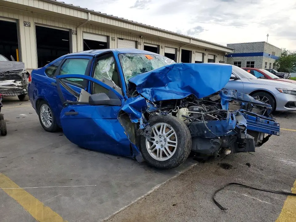 2011 FORD FOCUS SE  