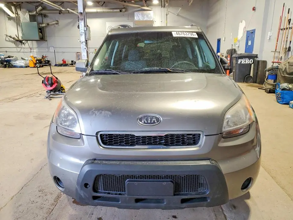 2011 KIA SOUL +  