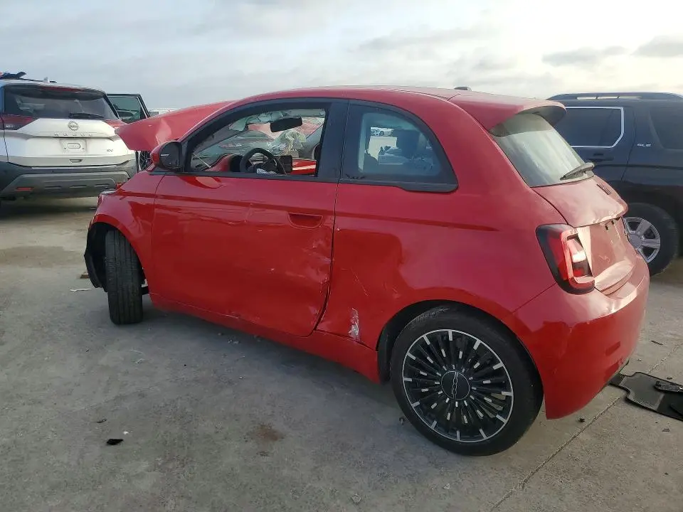 2024 FIAT 500 E RED  