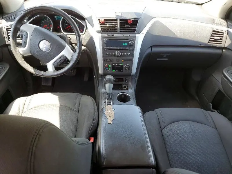 2011 CHEVROLET TRAVERSE LT  