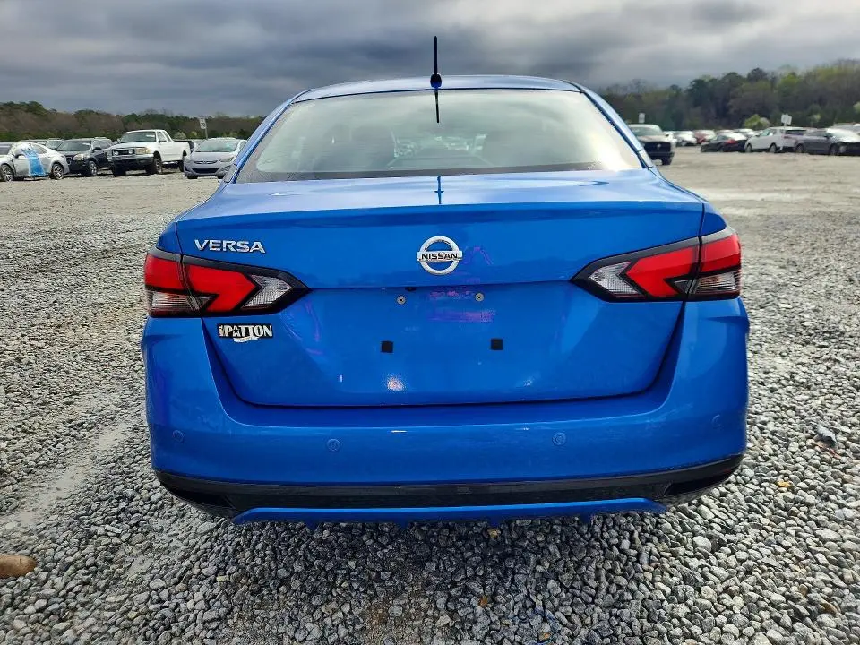 2020 NISSAN VERSA S  