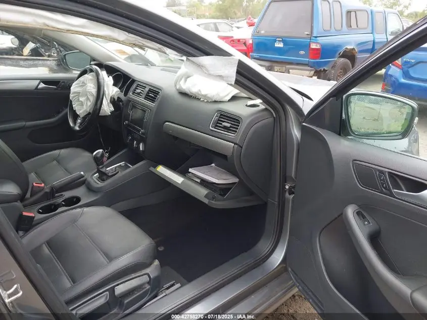2017 VOLKSWAGEN JETTA 1.4T SE