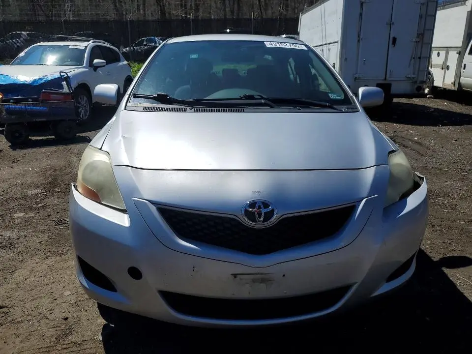 2010 TOYOTA YARIS BASE  