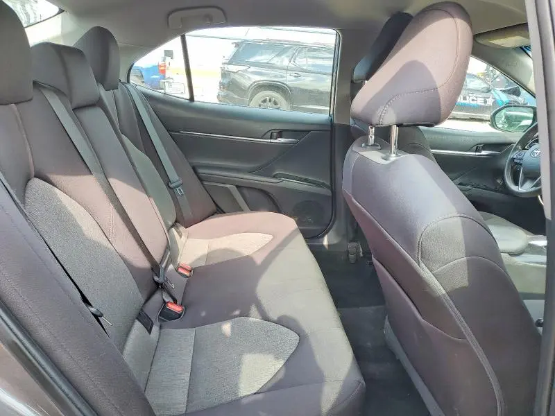 2019 TOYOTA CAMRY LE  