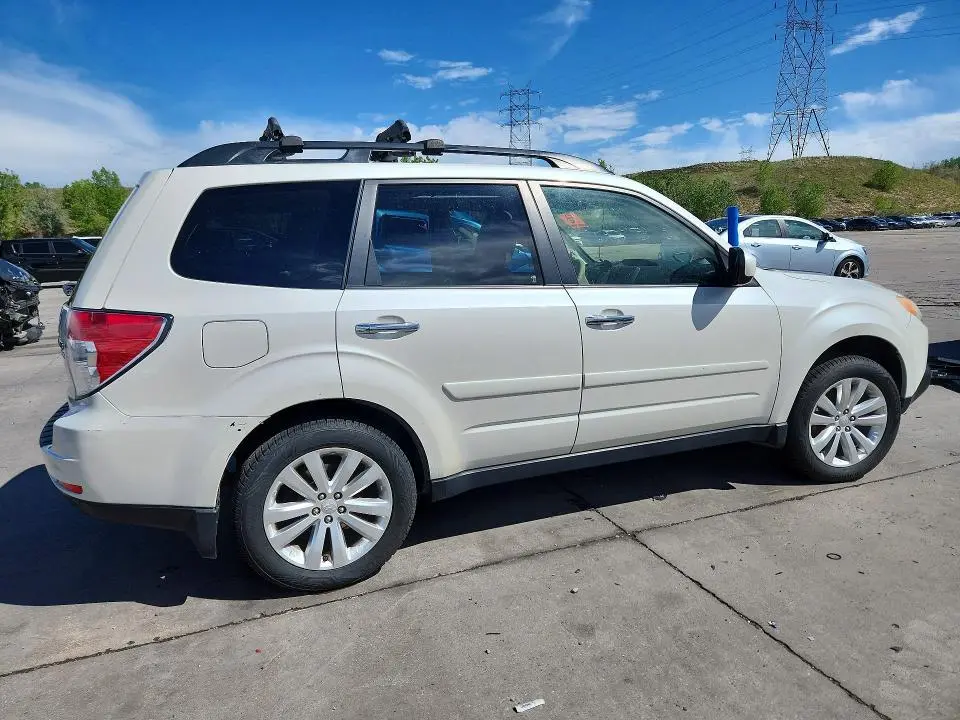 2013 SUBARU FORESTER 2.5X PREMIUM  