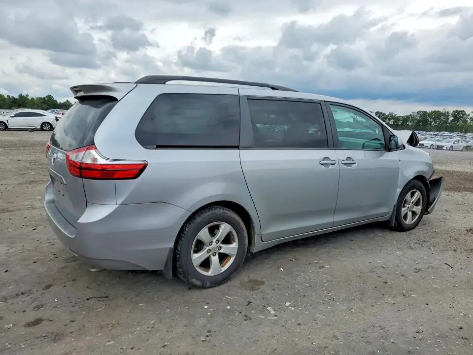 2015 TOYOTA SIENNA LE  