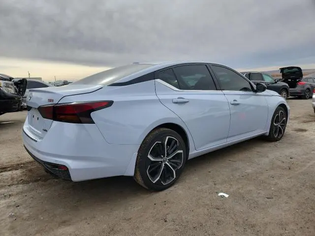 2023 NISSAN ALTIMA SR  