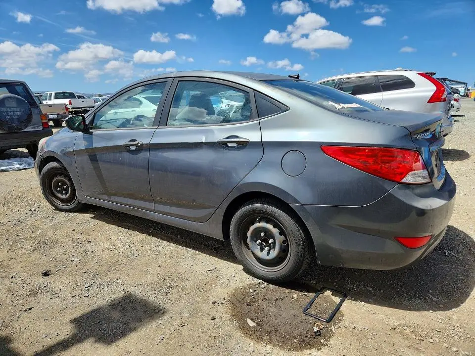 2012 HYUNDAI ACCENT GLS  